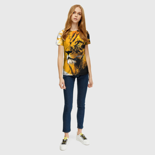Женская футболка 3D с принтом Гордый африканский лев, вид сбоку #3