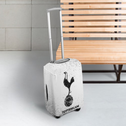 Чехол для чемодана 3D Tottenham с потертостями на светлом фоне - фото 2