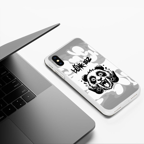 Чехол для iPhone XS Max матовый Blink 182 рок панда на светлом фоне - фото 5