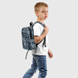 Рюкзак с принтом Синяя плетёная броня киберпанк для ребенка, вид сзади №1. Цвет основы: белый