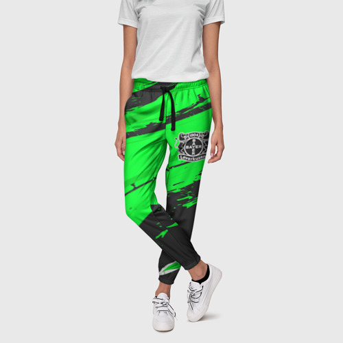 Женские брюки 3D с принтом Bayer 04 sport green, фото на моделе #1