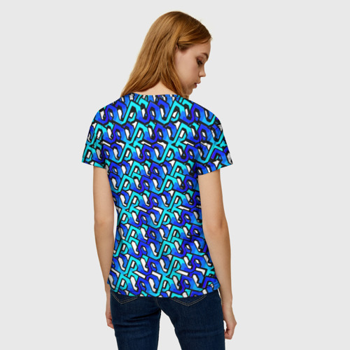 Женская футболка 3D с принтом Синий узор и чёрная обводка, вид сзади #2