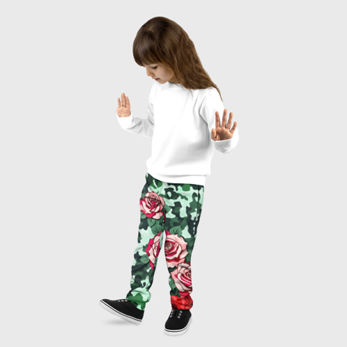 Детские брюки 3D Красные розы на зеленом камуфляже, цвет 3D печать - фото 3