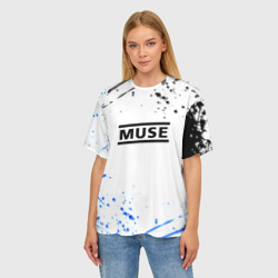 Женская футболка oversize 3D MUSE рок стиль краски - фото 2