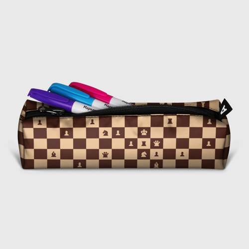 Пенал школьный 3D с принтом Коричневая шахматная доска, фото на моделе #1