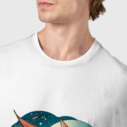 Футболка с принтом Летучая рыба-космонавт в японском стиле для мужчины, вид на модели спереди №4. Цвет основы: белый