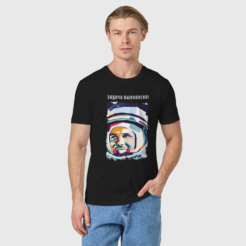 Мужская футболка хлопок Юрий Гагарин - Задача выполнена, цвет черный - фото 3