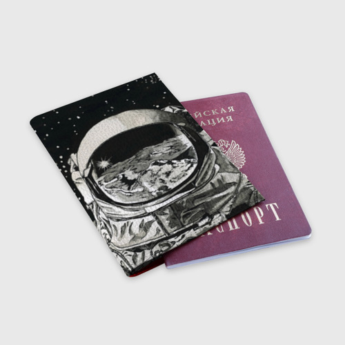 Обложка для паспорта матовая кожа Космонавт в черно-белом мире, цвет красный - фото 3