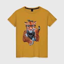 Задумчивый леопард в бандане и очках – Женская футболка хлопок с принтом купить со скидкой в -20%