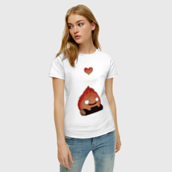 Футболка с принтом Кальцифер сердце для женщины, вид на модели спереди №2. Цвет основы: белый