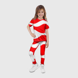 Леггинсы с принтом Красно-белый волнистые линии для ребенка, вид на модели спереди №4. Цвет основы: белый