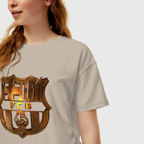 Женская футболка хлопок Oversize с принтом Фк Барселона 3D gold, фото на моделе #1