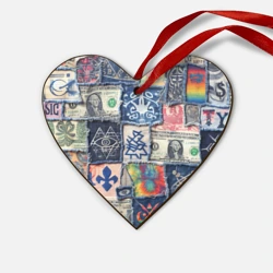 Деревянная игрушка Сердце Баксы на дениме пэчворк