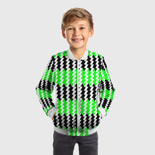 Детский бомбер 3D Вертикальные чёрно-зелёные полосы, цвет белый - фото 4