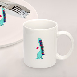 Набор: тарелка кружка с принтом Динозавр несет стопку книг для любого человека, вид спереди №2. Цвет основы: белый