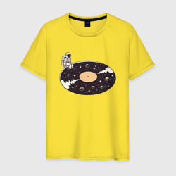 Космонавт музыкальная пластинка – Мужская футболка хлопок с принтом купить со скидкой в -20%