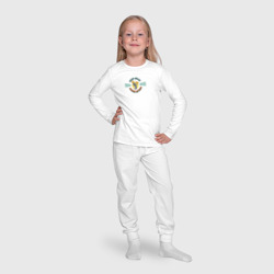Пижама с принтом Кот ломает скейтборд для ребенка, вид на модели спереди №4. Цвет основы: белый