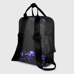 Рюкзак с принтом Неоновый фиолетовый цветок в темноте для женщины, вид на модели сзади №1. Цвет основы: белый