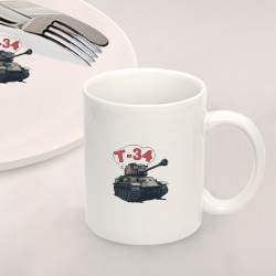 Набор: тарелка кружка с принтом Танк Т-34 в очках для любого человека, вид спереди №2. Цвет основы: белый