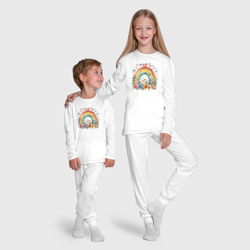 Пижама с принтом Цветочная радуга для ребенка, вид на модели спереди №5. Цвет основы: белый