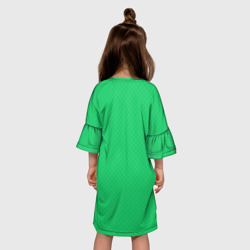 Платье с принтом Яркий зелёный текстурированный в мелкий квадрат для ребенка, вид на модели сзади №2. Цвет основы: белый