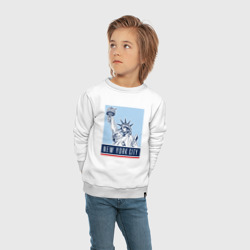 Свитшот с принтом Style New York для ребенка, вид на модели спереди №3. Цвет основы: белый