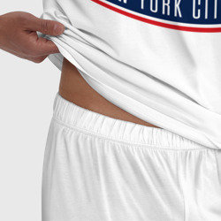 Пижама с принтом Style New York для мужчины, вид на модели спереди №4. Цвет основы: белый
