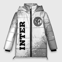 Женская зимняя куртка Oversize Inter sport на светлом фоне вертикально