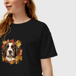 Женская футболка хлопок Oversize Сенбернар арт с осенними листьями - фото 2