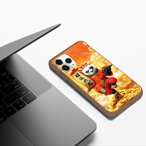 Чехол для iPhone 11 Pro Max матовый Панда По - Кунг фу панда, цвет коричневый - фото 5