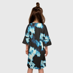 Платье с принтом Чёрно синий тай дай для ребенка, вид на модели сзади №2. Цвет основы: белый