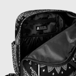 Рюкзак с принтом Мандала черно-белая с лепестками для женщины, вид на модели спереди №5. Цвет основы: белый