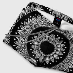 Плавки с принтом Мандала черно-белая с лепестками для мужчины, вид на модели спереди №4. Цвет основы: белый