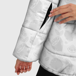 Куртка с принтом Белый паттерн лимонов для женщины, вид на модели спереди №4. Цвет основы: черный