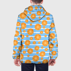 Куртка с принтом Дольки апельсинов - голубы полосы для мужчины, вид на модели сзади №2. Цвет основы: белый