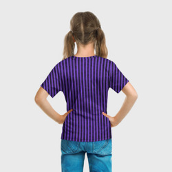 Футболка с принтом Полосатый яркий фиолетовый для ребенка, вид на модели сзади №3. Цвет основы: белый