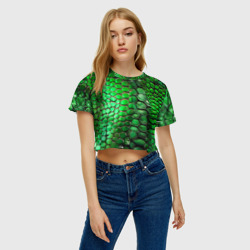 Женская футболка Crop-top 3D Зеленая змеиная кожа - фото 2