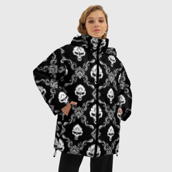 Куртка с принтом Черепа текстурным орнаментом для женщины, вид на модели спереди №2. Цвет основы: черный
