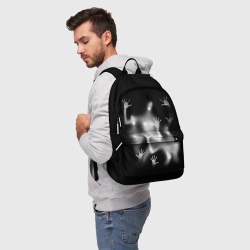 Рюкзак 3D с принтом Белые призрачные силуэты Y2K, фото на моделе #1