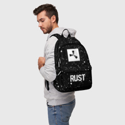 Рюкзак 3D Rust glitch на темном фоне по-центру - фото 2