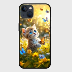 Чехол для iPhone 14 Рыже-белый котик с голубыми глазами играет с бабочками