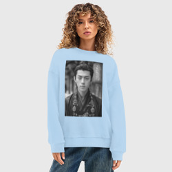 Женский свитшот oversize без начеса хлопок Dylan Wang актер - фото 2