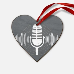 Деревянная игрушка Сердце Микрофон на сером фоне