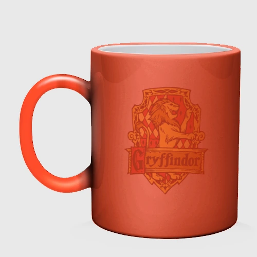 Кружка хамелеон с принтом Hogwarts - gryffindor logo, фото на моделе #1