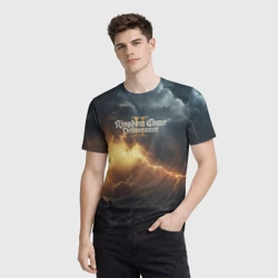 Мужская футболка 3D Kingdom Come Deliverance 2 лого на черном небе - фото 2