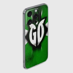 Чехол для iPhone 15 Pro Max силиконовый с защитой камеры Go на зеленом - фото 2