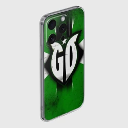Чехол для iPhone 15 Pro силиконовый с защитой камеры Go на зеленом - фото 2
