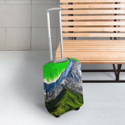 Чехол для чемодана 3D Зелено-белая гора - фото 2