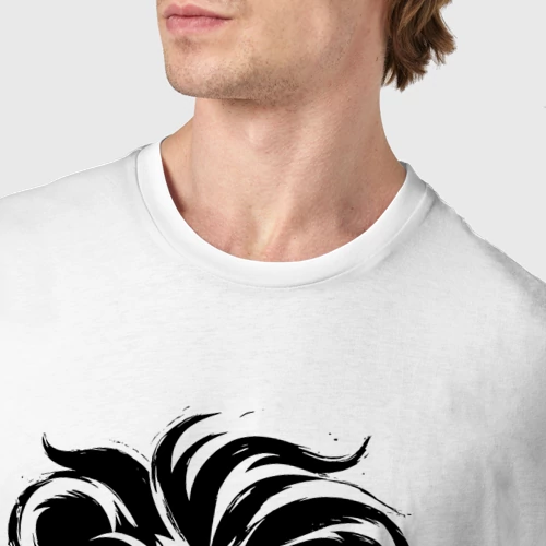 Мужская футболка хлопок с принтом Лев черной краской, фото #4