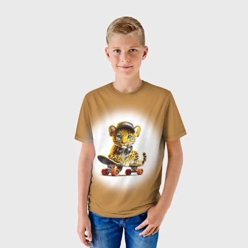 Детская футболка 3D с принтом Детёныш леопарда крутой скейтбордист, фото на моделе #1